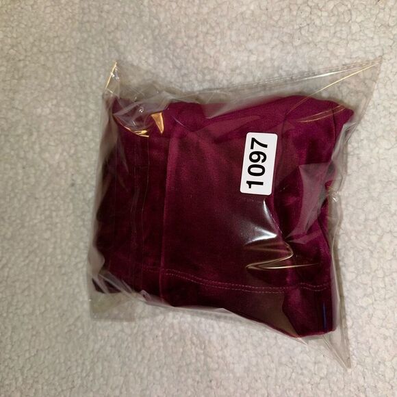 Talbots Women’s Velvet Long Sleeve Tunic Dark Raspberry Pink Red Size MP NWT - Picture 11 of 11